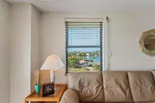 10355 Paradise Blvd, Treasure Island, FL 33706 - Photo 20