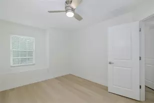 2851 Butterfly Landing Dr, Land O Lakes, FL 34638 - Photo 24