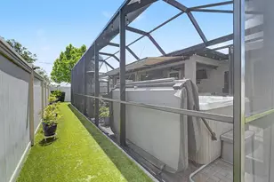 30959 Parrot Reef Ct, Wesley Chapel, FL 33545 - Photo 30