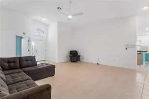 11330 Leeds Dr, Spring Hill, FL 34609 - Photo 6