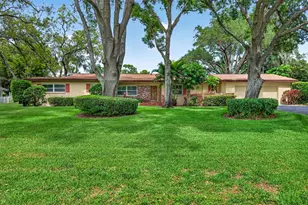 7 Eagle Ln, Palm Harbor, FL 34683 - Photo 2