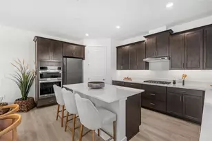 810 Emerald Grv Dr, Apopka, FL 32703 - Photo 4