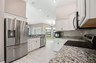 4128 Everett Ave, Spring Hill, FL 34609 - Photo 10