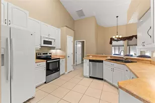 8227 Galgano Ln, Spring Hill, FL 34606 - Photo 14