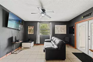 12989 Linden Dr, Spring Hill, FL 34609 - Photo 6