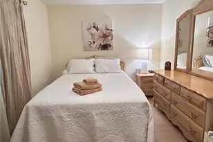 6029 Wyoming Ave, New Port Richey, FL 34653 - Photo 8