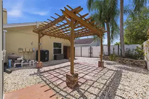 11421 Glenmont Dr, Tampa, FL 33635 - Photo 40