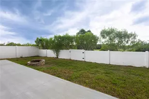 6517 Bayston Hill Pl, Zephyrhills, FL 33541 - Photo 22