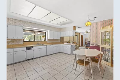 10700 Luscombe Court, New Port Richey, FL 34654 - Photo 6