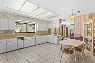 10700 Luscombe Ct, New Port Richey, FL 34654 - Photo 6