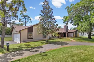 10700 Luscombe Ct, New Port Richey, FL 34654 - Photo 42