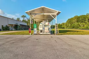 10700 Luscombe Ct, New Port Richey, FL 34654 - Photo 52