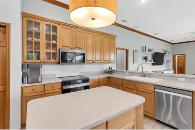 1050 Maravista Drive, Trinity, FL 34655 - Photo 10