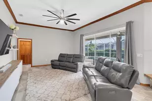 1050 Maravista Dr, Trinity, FL 34655 - Photo 4