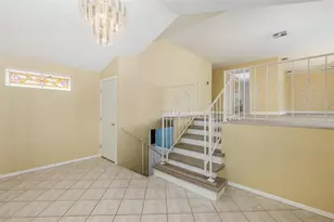 9947 Grove Dr, New Port Richey, FL 34654 - Photo 4
