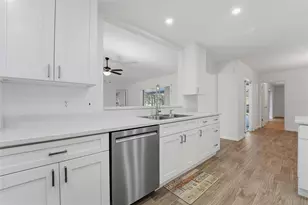 9421 Wallien Dr, Brooksville, FL 34601 - Photo 6