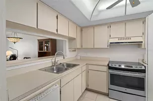 8211 Brent St, Port Richey, FL 34668 - Photo 10