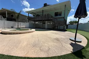 3500 Overlook Dr NE, Saint Petersburg, FL 33703 - Photo 2