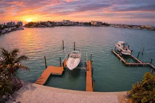 352 145th Ave E, Madeira Beach, FL 33708 - Photo 2