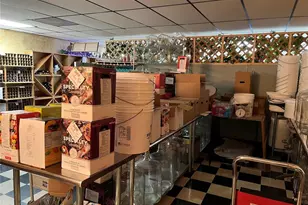 13185 Spring Hill Dr, Spring Hill, FL 34609 - Photo 8