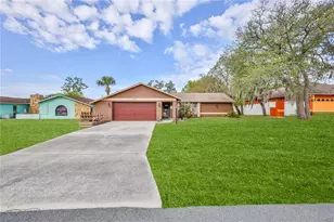 319 Dartmouth Ave, Spring Hill, FL 34606 - Photo 4