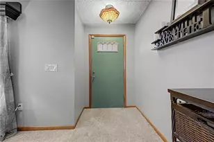 319 Dartmouth Ave, Spring Hill, FL 34606 - Photo 8