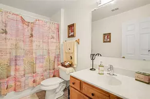 720 Valrico Hills Ln, Valrico, FL 33594 - Photo 8