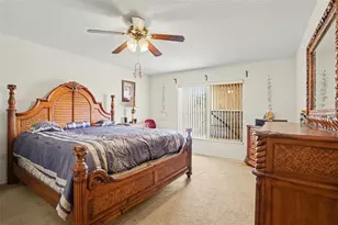 720 Valrico Hills Ln, Valrico, FL 33594 - Photo 12
