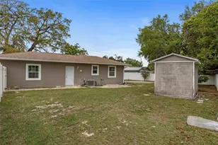 7367 Gates Cir, Spring Hill, FL 34606 - Photo 10