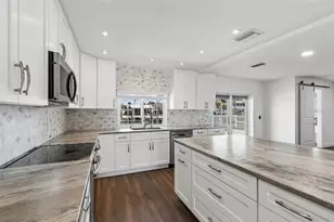 8034 Brighton Dr, Port Richey, FL 34668 - Photo 32