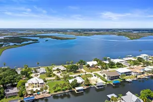 11930 W Bayshore Dr, Crystal River, FL 34429 - Photo 44