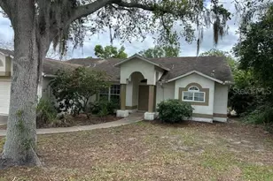 708 Wideview Ave, Tarpon Springs, FL 34689 - Photo 1