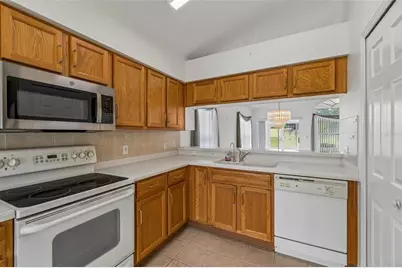 18452 Fairway Green Drive, Hudson, FL 34667 - Photo 10