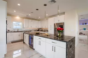1365 Snell Isle Blvd NE, Saint Petersburg, FL 33704 - Photo 16