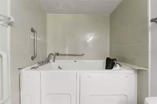 7131 Dell Rd, New Port Richey, FL 34653 - Photo 20