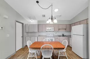 37730 Alissa Dr, Zephyrhills, FL 33542 - Photo 6