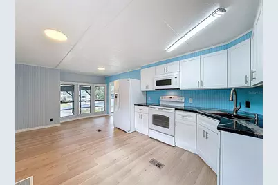 9569 Gray Fox Drive, Weeki Wachee, FL 34613 - Photo 12