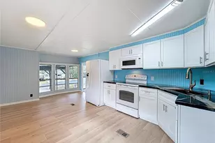 9569 Gray Fox Dr, Weeki Wachee, FL 34613 - Photo 12