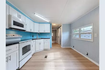 9569 Gray Fox Drive, Weeki Wachee, FL 34613 - Photo 10