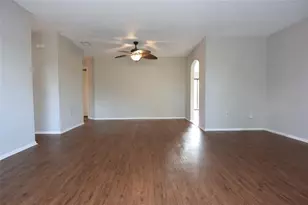 7841 Osteen Rd, New Port Richey, FL 34653 - Photo 10