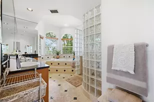 2017 Harbour Watch Cir, Tarpon Springs, FL 34689 - Photo 32