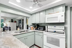 3421 Overland Dr, Holiday, FL 34691 - Photo 12