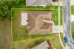 1213 Venetia Dr, Spring Hill, FL 34608 - Photo 10