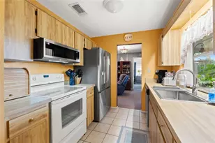 8510 Winding Wood Dr, Port Richey, FL 34668 - Photo 14