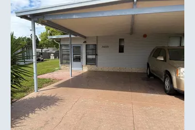 34321 Countryside Drive, Wesley Chapel, FL 33543 - Photo 2