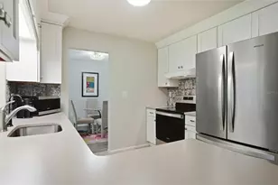 1010 Mainsail Way, Palm Harbor, FL 34685 - Photo 8