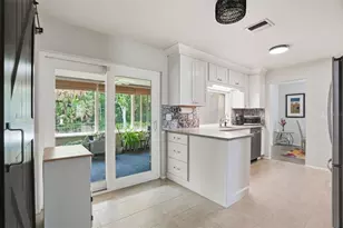 1010 Mainsail Way, Palm Harbor, FL 34685 - Photo 8