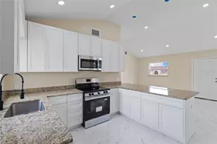 743 Bayshore Dr, Tarpon Springs, FL 34689 - Photo 8