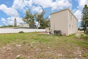 743 Bayshore Dr, Tarpon Springs, FL 34689 - Photo 32