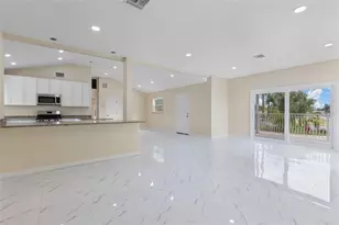 743 Bayshore Dr, Tarpon Springs, FL 34689 - Photo 14